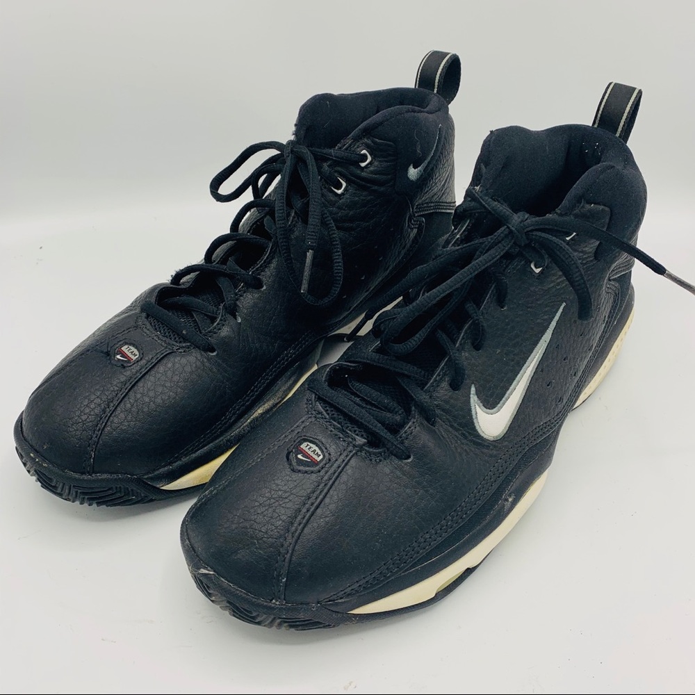 Nike 11.5 Black Throw Back Team Basketball Shoes